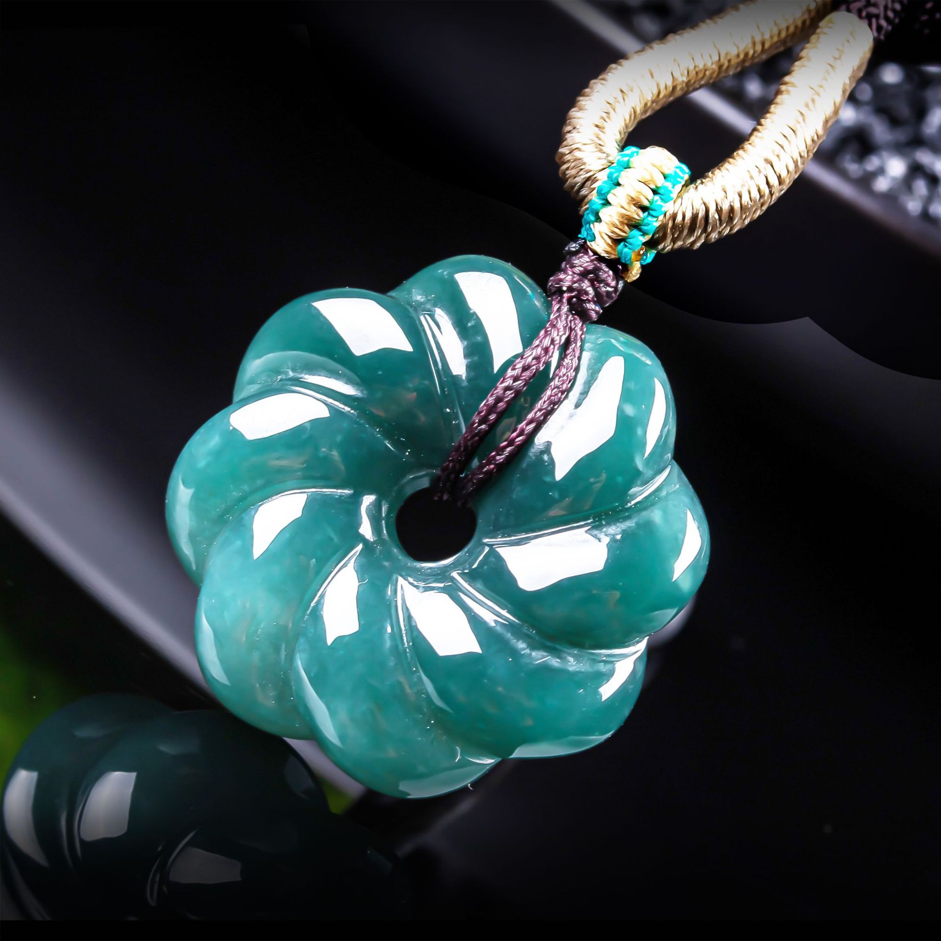 Jewelry & Watches Store - Natural Burmese Jadeite Flower Pendant Necklace